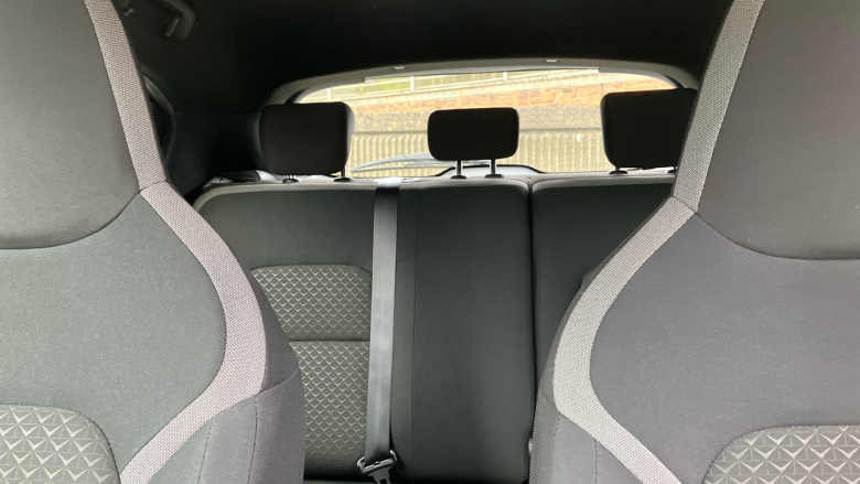 Nissan Juke 1.0 DiG-T 114 N-Connecta 5dr Petrol Hatchback